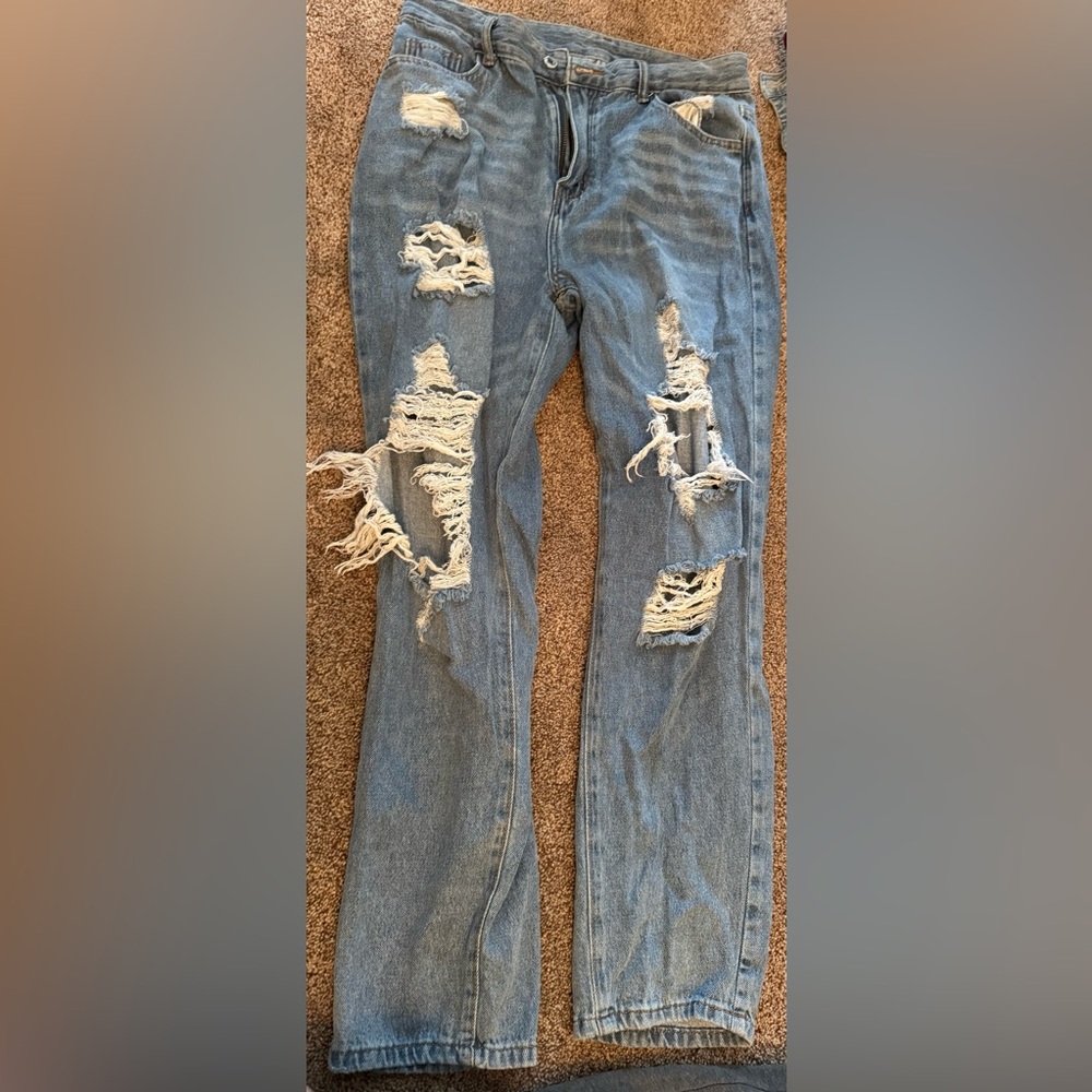 SHEIN Distressed Denim Straight Leg Jeans